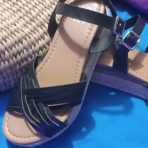 Yoki Black Sandals Sleek Design Comfortable Fit